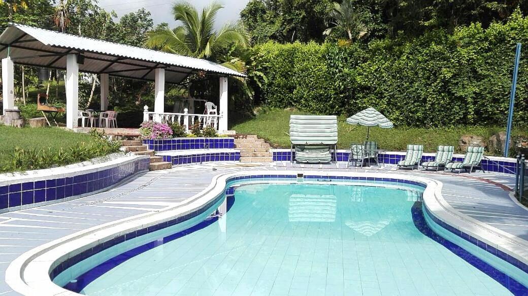 Hotel Campestre El Salitre Villeta Exterior photo